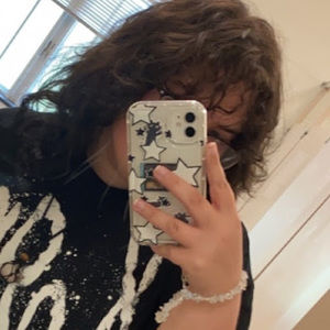 Meet your Posher, Harmony